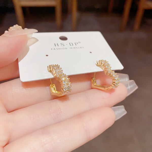 Minority Fashion Minimalist Design Micro Inlaid Zircon Love Ear Clip Temperament Wild Light Luxury